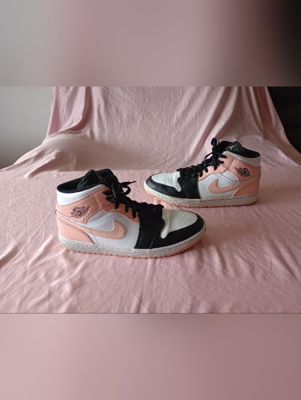 Nike Air Jordan 1 Mid Crimson Tint 554724-133 Shoes Sneakers Pink Men’s Size 12
